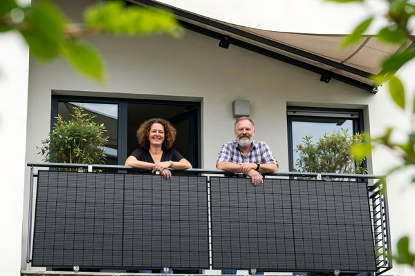 Balkonkraftwerk 2025: Der komplette Kosten- und Kaufratgeber